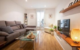 Spacious Central Old Town Apartment